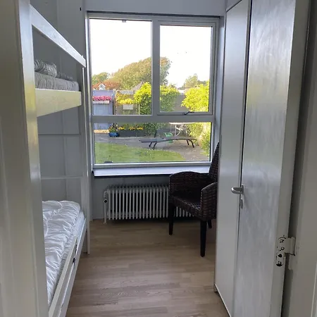 Med Indhegnet Have *